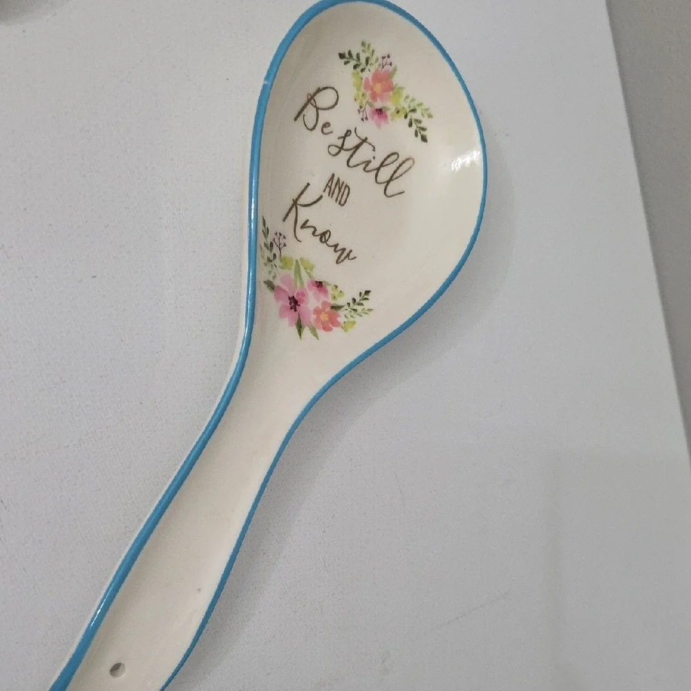 Floral Ceramic Spoon Rest with Blue Trim, NWOT